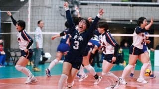 春高バレー　安来、敗戦も粘りのバレーで地震の地元に勇気　岩田監督「最後まであきらめないバレーはできた」