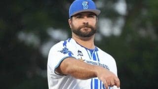 美人妻と熱いキス　DeNA自由契約から2か月…元助っ人が幸せ報告、米喝采「ビューティフル」