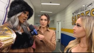 驚異のバキバキボディを誇る“アメリカ版・才木玲佳”登場にファンざわつく…格上ムキムキ女子と並び立つ姿に「男子選手より肩幅ある」