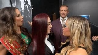 「腕ふっと」異色すぎる“ムキムキ眼鏡女子”の衝撃ボディにファン驚愕「逆三角形」「キン消しみたいだ…」