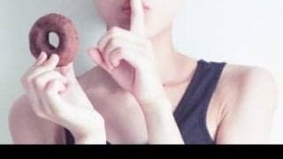 やめられない、止められない！頑張る人ほど陥りやすい「ストレス過食」