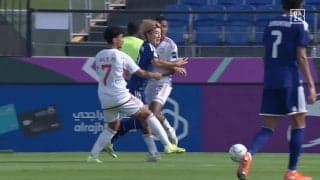 「三笘っぽい！」日本代表FWの“衝撃ドリブル”が話題「そこ浮かせて間を割るのか」横山夢樹が敵2人を一気にぶち抜いた瞬間【U23アジアカップ】