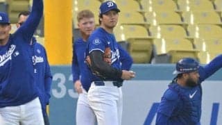 デコピンと登場から数日…ド軍本拠地にまさかの訪問者「大谷を見たかった」　SNS騒然