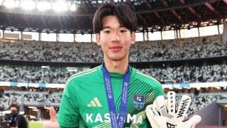 【高校サッカー】「茨城旋風」に続いた準Vの鹿島学園　タイから来た2年生GKは「国立にもう1回戻りたい」と笑顔
