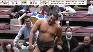 なぜ、そこに？ 筋肉“美”ボディ力士が仰天\"おっちょこちょい\" 凛々しさとのギャップに館内笑顔「立ち位置間違えないで」「これは珍しいw」