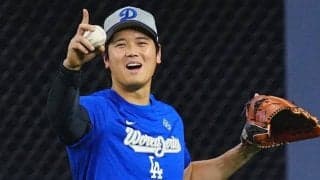 マフラー外した大谷翔平が「あっち～」　役目終え一息…舞台裏で発見された“神対応”
