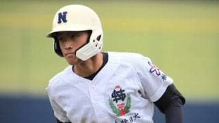 佐野日大の主将・中村はシャープなスイングが特徴、チームリーダーとして不可欠な存在【高校野球界の逸材】
