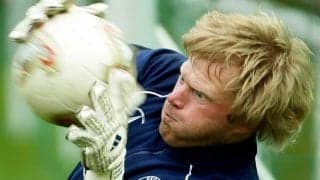 【欧州サッカー】GKオリバー・カーンの「飛び込む勇気」は持って生まれた才能　恐怖心を克服する方法は？