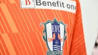 ｢鼻血が出るほど欲しい｣J3愛媛が人気サッカー漫画とのコラボ“描き下ろし付き”ポスター発表！｢めっちゃかっけえ！｣｢お部屋に飾りたい｣｢素敵なポスターすぎる｣