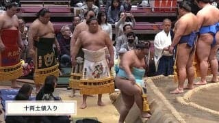 「マスクしてても分かる」大相撲、たまり席に幕下取組から著名人の姿 熱心に観戦する姿に「まだ幕下の時間だけど」ファン注目