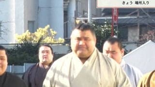 天覧相撲、力士が続々と“袴姿”で会場入り「義ノ富士派手だな」ひと際目を引くスタイルに元若乃花「若いので明るい色がいい」 高安さすがの“風格”にも反響