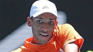  世界8位 痙攣で全豪OP途中棄権 