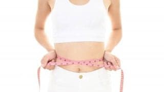 「痩せにくくなった…」更年期に太りやすい原因と中年太りの解消法