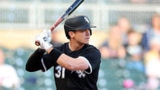 阿部巨人注目の「ホットコーナー」争い　岡本不在の穴はどう埋める？実績十分のベテラン、助っ人、19歳若武者も