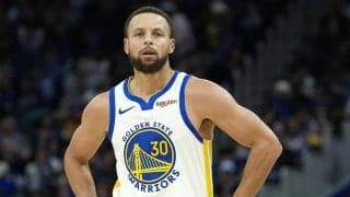 ウォリアーズ一筋17年目のステフィン・カリーが今季前半戦のユニフォーム売り上げでトップ