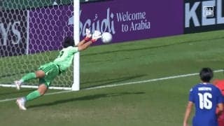 「荒木神だ！」18歳日本代表GK、韓国決定機を“衝撃ビッグセーブ”「弾き方も上手い」「ガンバはどえらいGK育てたな」194cm巨体が横っ飛び【U23アジアカップ】