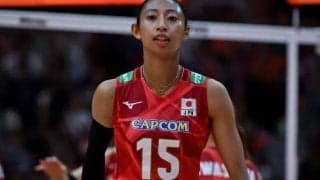 「マジで見とれる」27歳の女子バレー日本代表、白のパンツスーツ姿を披露「カッコいい！モデルでもいけますね！」