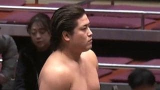 「俳優さんみたい」「相撲血統でもある」期待の幕下力士に熱視線 “ざんばら”をかき上げる仕草に「カッコいいなw」