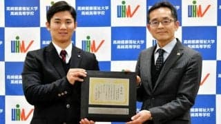 「人として成長できた」　健大高崎・加藤前主将を表彰　学生野球協会