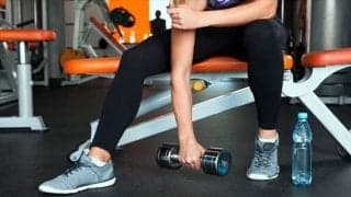 運動をするとしたら、食事は運動の前と後ではどちらがいい？