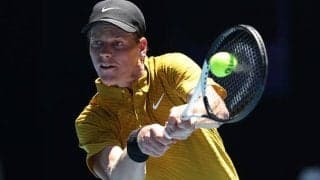 シナー 試練乗り越え5年連続の全豪16強入り、痙攣の窮地を中断が救う。4回戦でダルデリとのイタリア勢対決[全豪オープン]