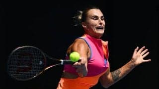 サバレンカ、新星エムボコの猛追を退け4年連続の8強入り。勝負所で示した女王の貫禄[全豪オープン]