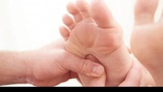 【医師に相談】両足の裏(土踏まず)の痛みについて