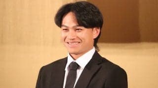 “台湾の至宝”徐若熙が鷹入団会見　ド軍も狙った逸材…3年後には「MLBに挑戦できる姿を」