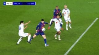 「ファウルちゃうやろ」日本代表DFの“PK献上”が物議！レヴァンドフスキとの接触は「正直アンラッキー寄り」「これも経験」