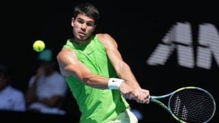 アルカラス、痙攣のアクシデントを乗り越え5時間27分の死闘制して全豪初の決勝進出！史上最年少での生涯グランドスラムに王手[全豪オープン]