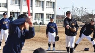 高校生が手作りで“200人超集客”　小学生も満足…「大人が仕切らない」野球教室の魅力