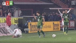 「ファイターすぎる」塩貝健人、相手を挑発！ 強烈タックルで吹っ飛ばす→“立てよ”ジェスチャー「メンタル強いな」「オラオラ感たまらん」