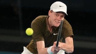 シナー、ジョコビッチに屈し3連覇ならず。「これほど痛む負けはない」18本のブレークチャンス逃し悔恨[全豪オープン]