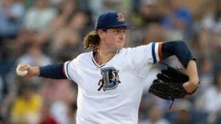 「ハリウッドスターと言われても…」　際立つ“最長身”…巨人助っ人にうっとり「モデルですか」