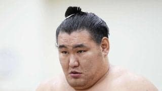 【大相撲】立浪部屋にベッカム氏次男がカップルで訪問、豊昇龍と記念撮影にファンは「凄ーい！」