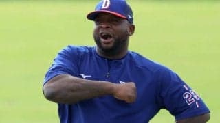 「通訳はいらない」大物助っ人も虜？　中日に現れた“名コーチ”に待望論「有能感半端ない」