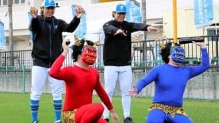 日本ハム春季キャンプ　台湾出身の2投手が豆まきに挑戦