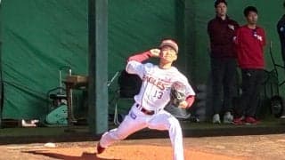 なぜ三点倒立？　ドラ1右腕が貫く独自ルーティン…明かす“初球カーブ”へのこだわり