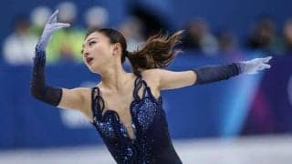 坂本花織、世界のライバルも立ち上がる今季世界最高点　団体女子SP