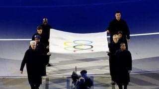 【開会式】前広島市長の秋葉忠利さん、オリンピック旗入場の一員務める　平和活動などが評価