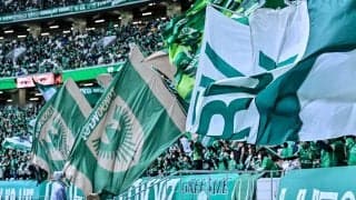 ｢一緒にプレーしたかった｣緑の“伝説10番”ラモス瑠偉氏と“新10番”森田晃樹のユニ贈呈＆ハグ映像公開！｢最高の褒め言葉！｣｢涙しか出ない｣｢この映像は永久保存｣