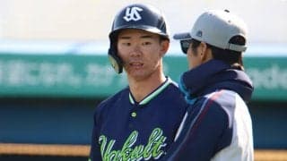 燕ドラ2ルーキーが強烈バックスクリーン弾！柵越え6発のフリー打撃に周囲もくぎ付け！