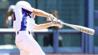 「フルスイング」で崩れる打撃　力みが招くNG動作…指導者に必要な“慎重な声掛け”