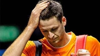  ダブルフォルト連発に相手失笑 