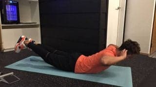 人気パーソナルトレーナーが教える自宅でできる超簡単トレーニング「目指せ姿勢美人！背中の筋トレ」