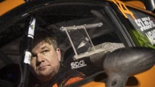 世界最速のラリー車が激しく転倒→吹雪の中を激走する異次元の光景 車は逆さま…雪まみれで走るタフさに脚光