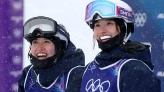 「可愛すぎる…これは泣く」モーグル日本女子24歳、同級生対決後のハグに反響　勝敗を超えた一瞬が「尊すぎる」【冬季五輪】