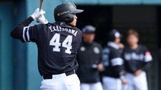 グラブ吹き飛ばし…異次元打球に騒然「1人だけピンポン球」　193cm逸材が「えっっっぐ」