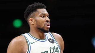 トレードの噂が堪えなかったヤニス「今日をもって、僕はバックスへコミットする」