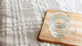 白湯のデメリットは？飲む量や温度次第ではリスクも。正しい飲み方を管理栄養士がお伝えします